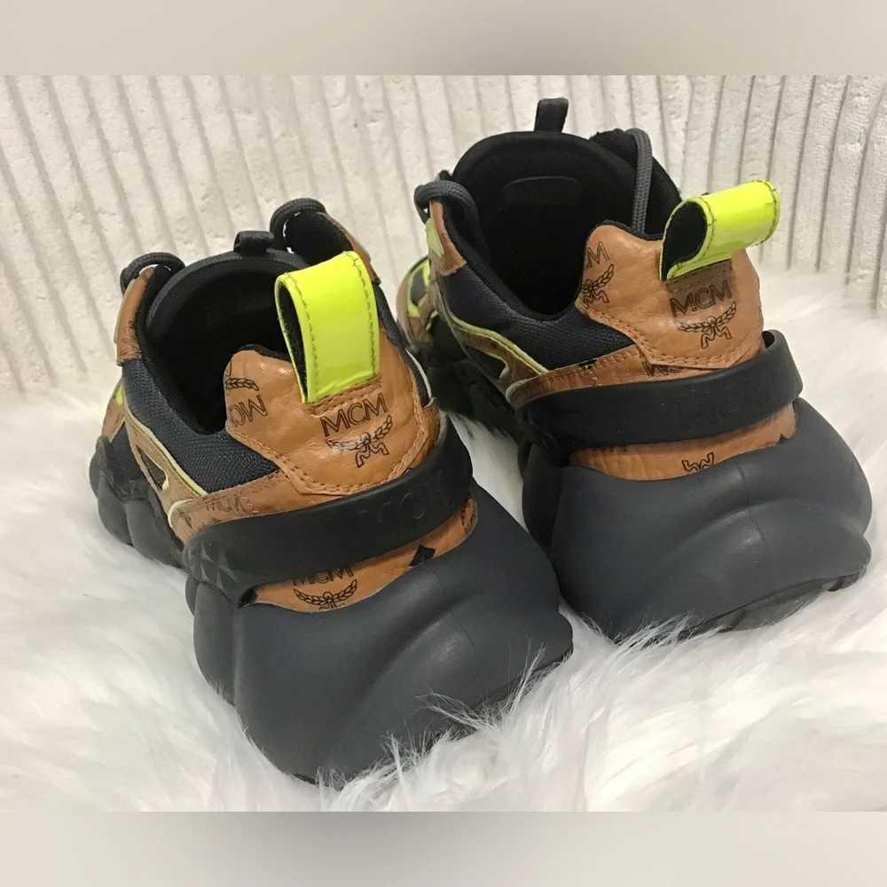 MCM Shoes - Picture 4 of 8